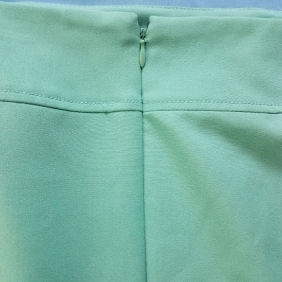 🛍 Mint 20W Pencil Skirt with Retro Vibe - Picture 5 of 6